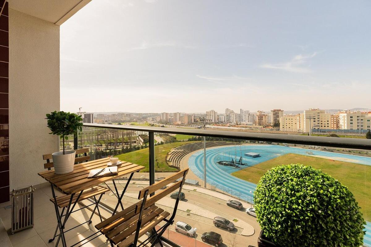 Modern Deco Apartment With Balcony Lisbon Exterior photo